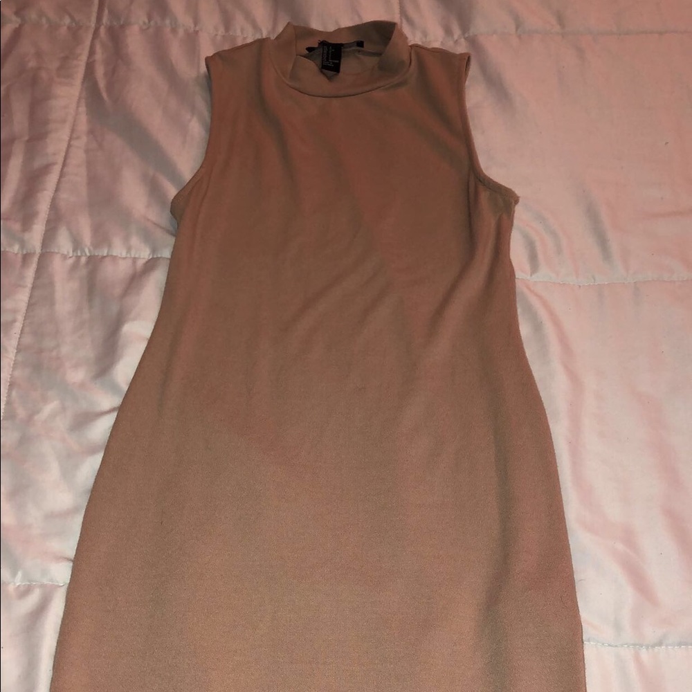 Brown dress